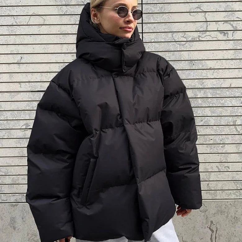 Damen Kurze Pufferjacke mit Kapuze - Oversized und Warm
