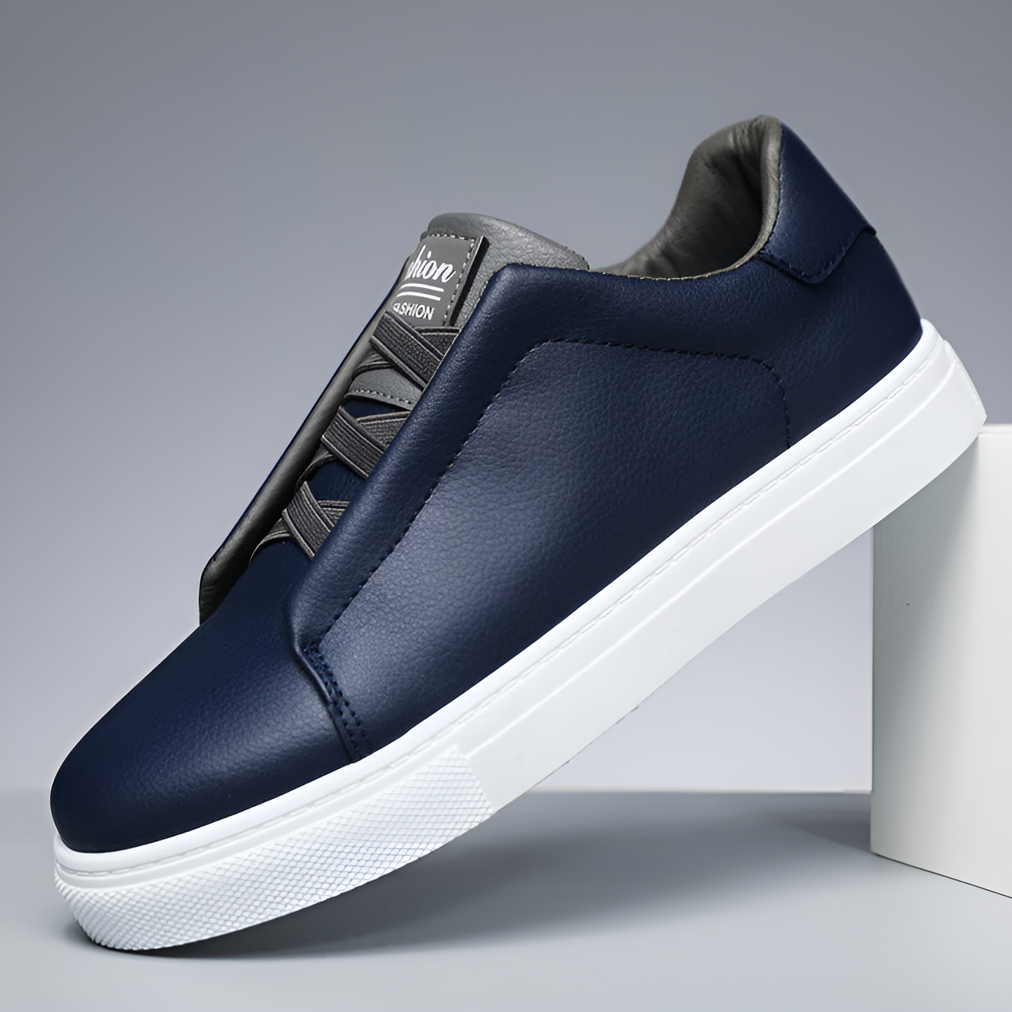 Herren Halbschuh-Sneakers - Minimalistisches Design mit Kontrastbesatz
