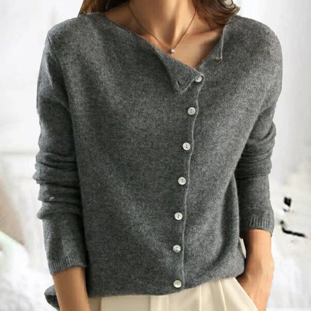 Weiche Strickjacke für Damen - Asymmetrisches Knopfdetail